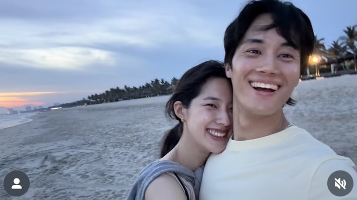 문지원이 더 좋아하네…9살 많은 신우재에 깜짝 뽀뽀