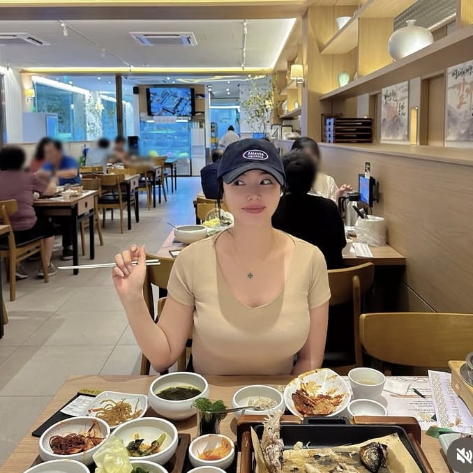 홍진영, 화장품 이어 수산업 CEO 도전할까…먹방도 친언니처럼