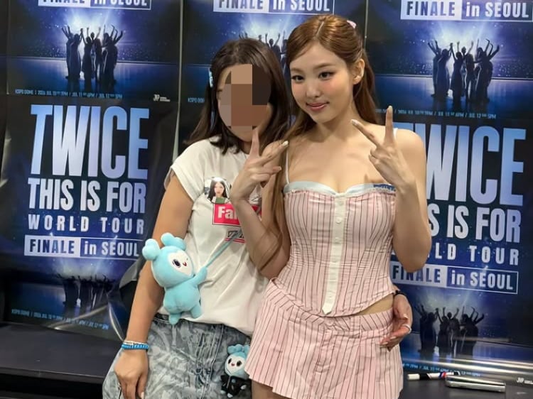 나연도 JYP 떠날까…모친 “대접받을 차례야” 의미심장