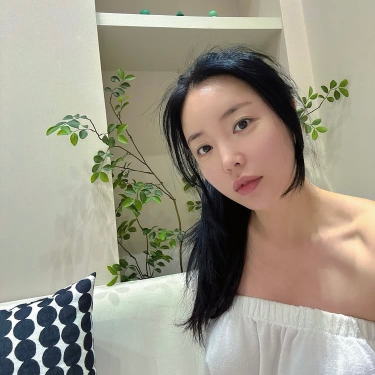 홍진영, 레이저 리프팅 시술받아…주름도 없이 팽팽하네
