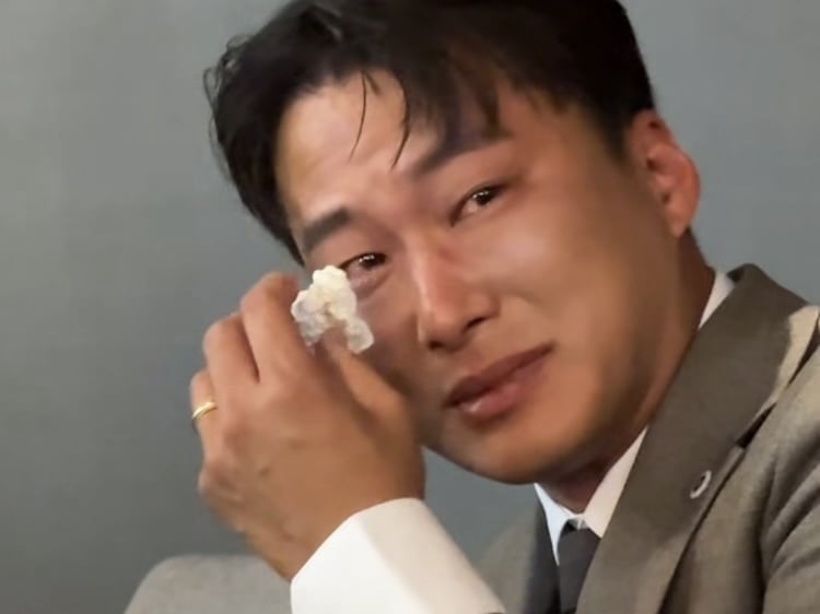배윤정 남편, 휴지 들고 오열…11살 연하의 반전 F 모습