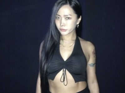 허니제이, 가릴 곳만 가렸네…유부녀의 파격 노출