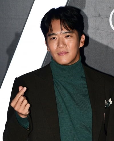 하석진, ♥10살 연하 안희연과 오랜만에 로맨스물 복귀…"많은 기대 부탁" ('사랑이온다')