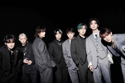 스트레이 키즈, 월드투어 서울 공연 전 회차 매진…국내서도 인기 뜨겁네