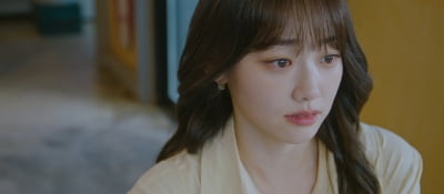 '13kg 감량' 강미나, 갈수록 더 예뻐지네…아이오아이 시절과 사뭇 달라진 분위기 ('내일도')