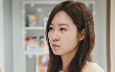 공효진, MBC 금토극 반등 노린다…정준원과 킬러♥기자 부부 호흡 ('유부녀킬러')