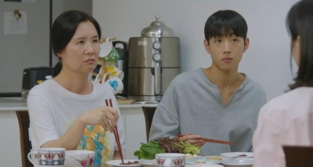 허준서가 박지현의 동생으로 분해 현실 남매 케미를 보여줬다. / 사진=tvN ‘내일도 출근!’ 방송화면 캡쳐