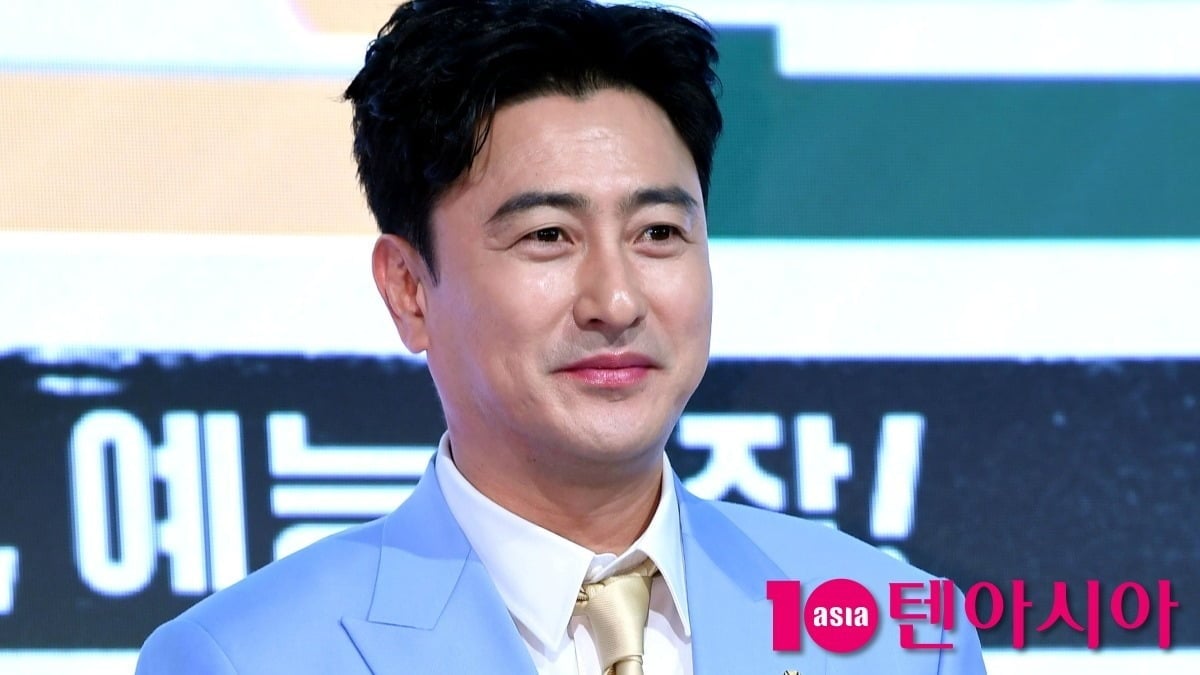 안정환은 '티키타카쇼'에서 MC로 활약했다. / 사진=텐아시아 DB