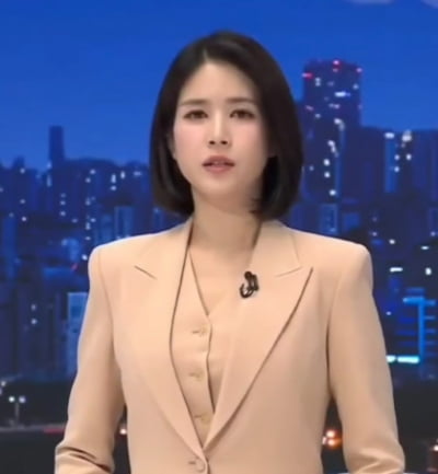 '출산 휴가' 한민용, JTBC '뉴스룸' 떠나는 직원에 "고생 많았어"