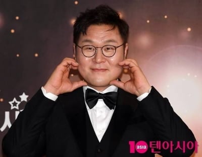 올해 출연작만 9편…윤경호, 수도꼭지 스타 등극 "틀면 나오네" [TEN피플]