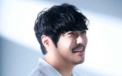 [공식] '다둥이 아빠' KCM, 14년 만에 결혼식 올린다…"아내와의 약속 지켜"