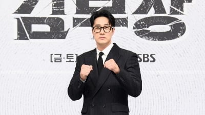 소지섭 액션은 통했는데…'김부장', 두피 뜯고 이빨 뽑는 폭력신에 호불호 갈렸다 [TEN스타필드]
