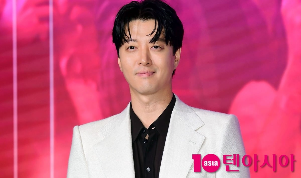 배우 이동건이 공식 행사에 참석한 모습이다. / 사진=텐아시아 DB
