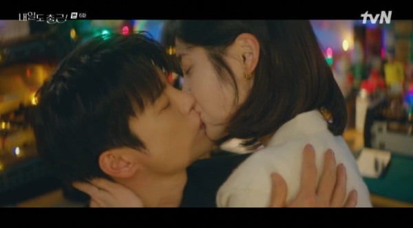 '내일도 출근!' 6회가 방송됐다. / 사진=tvN