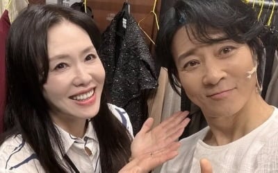 '♥최수종' 하희라 "아내의 눈으로 마음 아파"…연극 관람 후 울컥