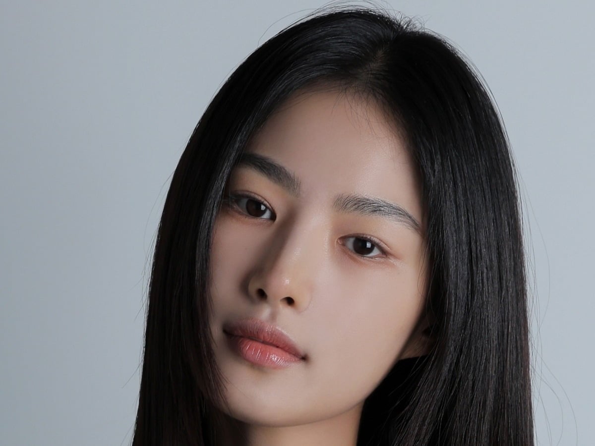 배우 진리가 아우터유니버스와 전속계약을 체결하고 본격적인 연기 활동에 나선다./사진제공=아우터유니버스