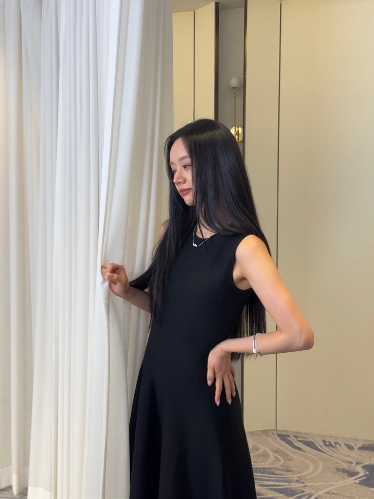 그룹 걸스데이 출신 배우 혜리가 '뱃살 논란' 이후 근황을 전했다./ 사진=혜리 SNS