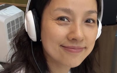 이효리, 적나라한 눈가 주름도 쿨 공개…민낯으로 ♥이상순 라디오 지원사격 나섰다