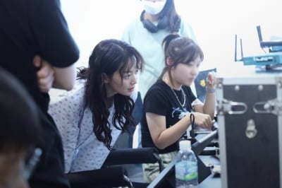 김우빈과 ♥결혼 후 첫 작품이라더니…신민아, 초췌한 스타일링에도 자체발광 미모 ('눈동자')