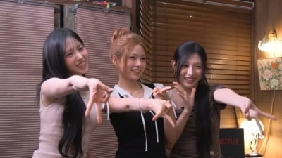 리센느 원이는 빠졌다…숙소 이사했다더니 "리더 방 제일 작아" ('윤주모')