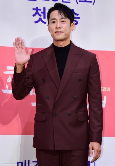 "서강대 원빈이었는데"…고주원까지 틱톡 켰다, 오랜만의 근황 공개