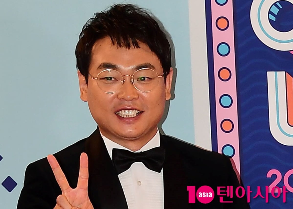개그맨 박영진이 포즈를 취하고 있다 / 사진=텐아시아 DB