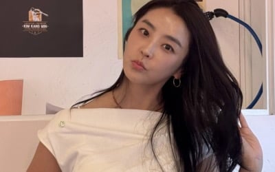♥강타 또 반하겠네…'42세' 정유미, 주름 하나 없는 '역대급 동안' 미모에 감탄