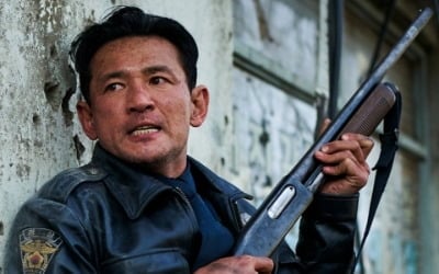'호프', 나홍진의 감각적 연출에도 남은 물음표…156분은 길었다 [TEN리뷰]