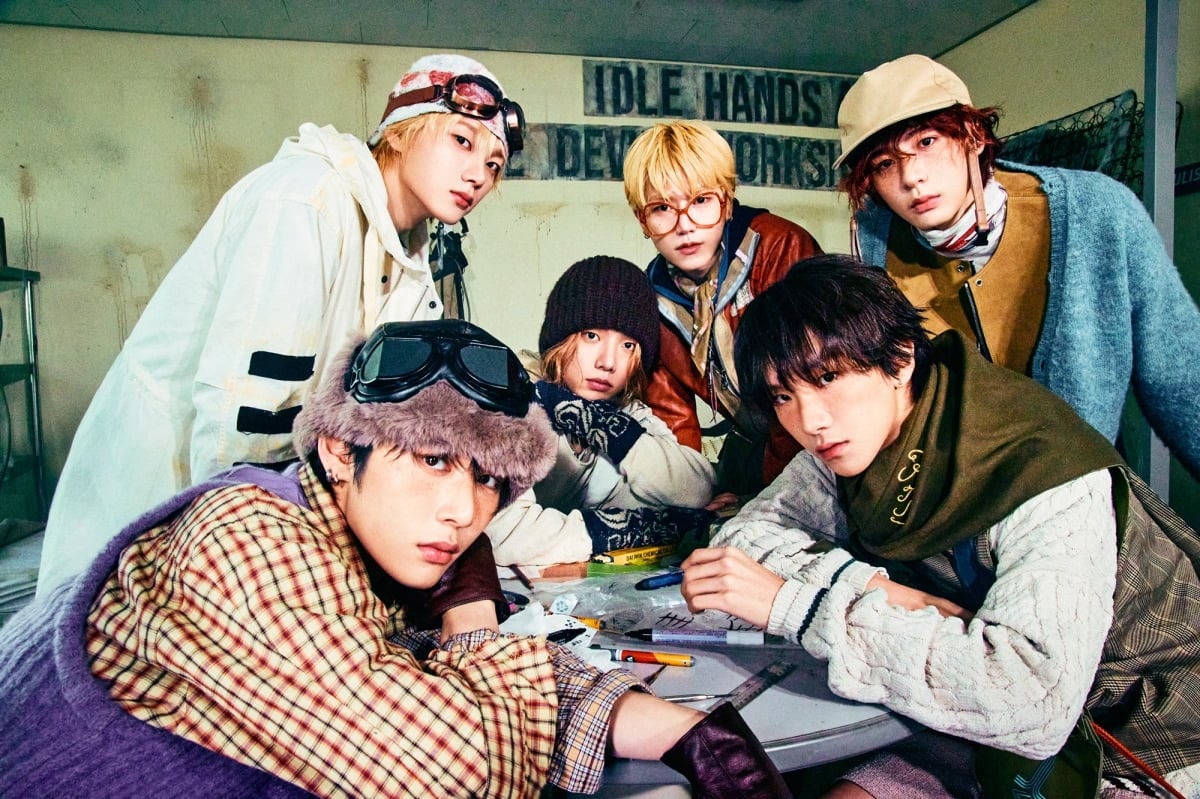 BOYNEXTDOOR "HOME" BUNKER ver. Concept Photo / KOZ Entertainment