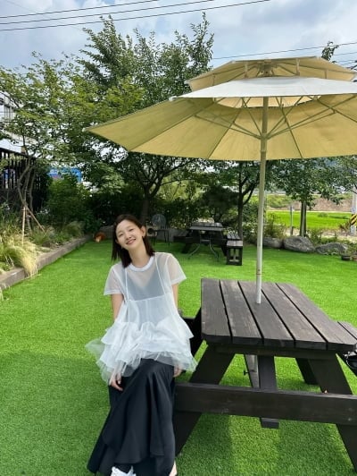 '갑상생암 극복' 박소담, 밝아진 근황 전했다…변치 않는 상큼 미소