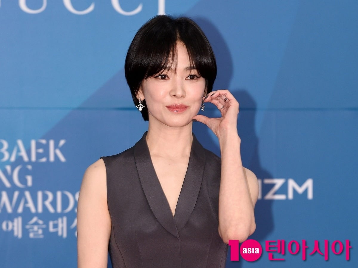 배우 송혜교가 신생 매니지먼트와 새 출발을 준비하고 있다./사진=텐아시아DB
