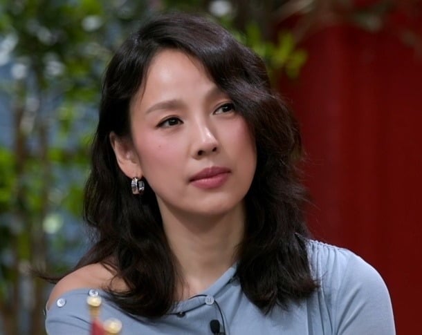 12세 띠동갑 연상연하 커플의 갈등에 이효리와 서장훈이 충격을 감추지 못한다./사진제공=JTBC