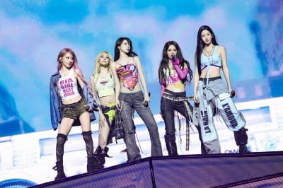 '김채원 복귀' 르세라핌, 완전체로 연 두 번째 월드투어