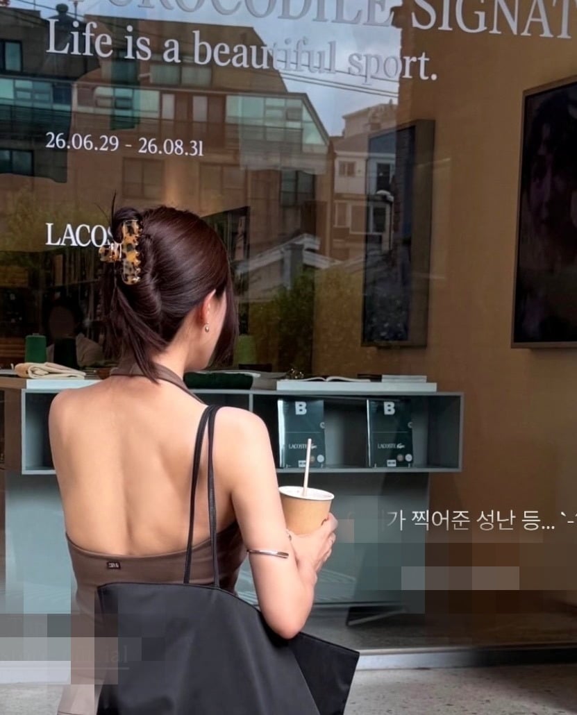 효민이 탄탄한 몸매를 자랑했다. / 사진=효민 SNS 캡처