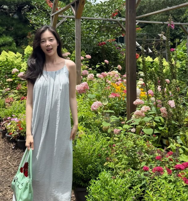 사진=윤채경 SNS