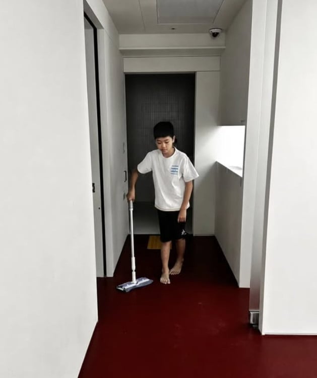 그룹 젝스키스 출신 고지용의 아들 승재 군의 근황이 공개됐다. / 사진=허양임 SNS