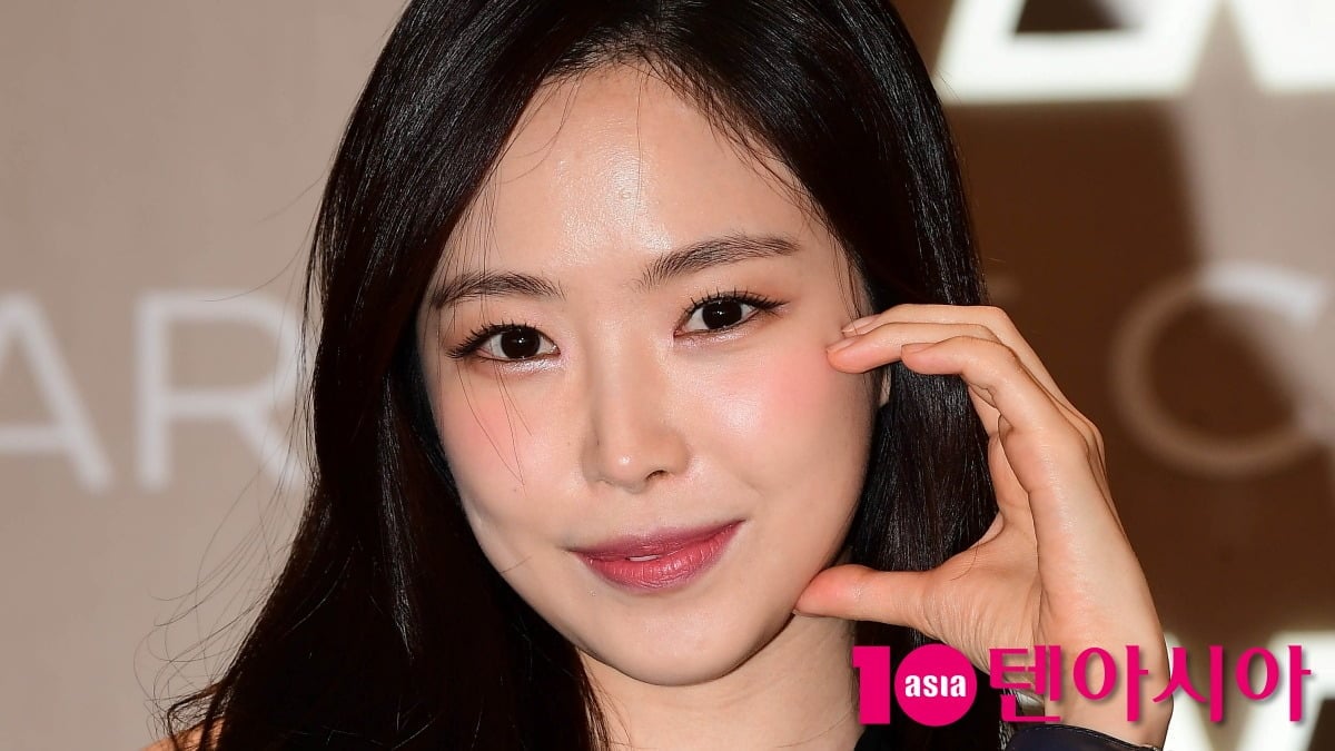 배우 손나은은 '김부장'에서 정상아 역을 맡았다. / 사진=텐아시아 DB