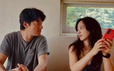 전혜진♥이천희, 16년차 부부인데 연인 같네…눈빛만 봐도 달달