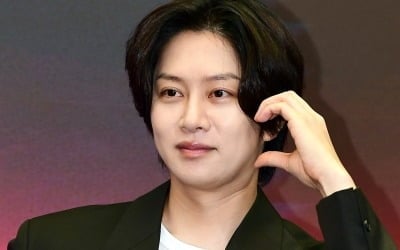 김희철 "연습생 때 클럽 갔다가 연습 정지…목욕탕 때문에 반성문도" ('살롱드립')