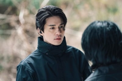 '킬러들의' 이동욱, 죽은 줄 알았더니…시즌2로 귀환 더 강해져 돌아왔다