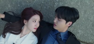 박은빈, 시청률 굴욕 탈피했다…3.0%→5.3% 급등, 8개 국가 및 지역 1위 ('오싹한')