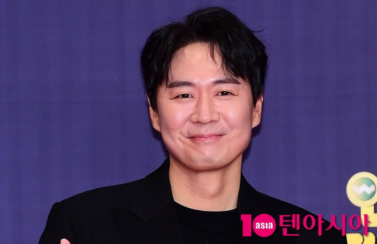 연정훈이 '옥탑방의 문제아들'에 출연해 연극 무대 비하인드를 전한다. / 사진=텐아시아DB