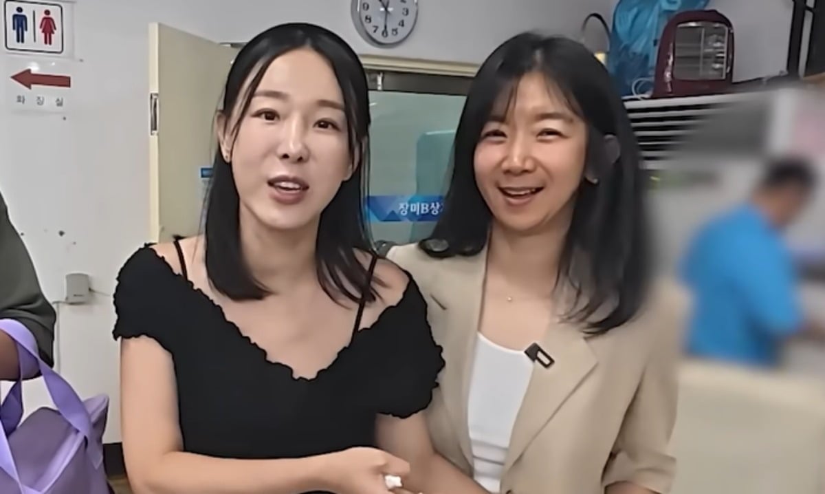 가수 이지혜가 친언니를 공개했다. / 사진='밉지않은 관종언니' 유튜브 영상 캡처