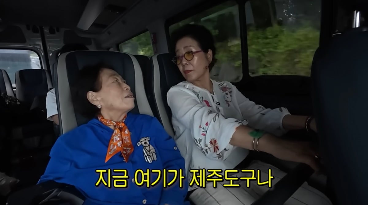전원주와 선우용여가 제주도 여행 영상을 공개했다. / 사진='순풍 선우용여' 유튜브 캡쳐
