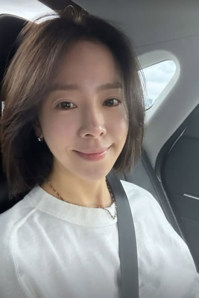'2년 만에 결별설' 한지민, 화장기 없고 흰 티만 입었는데 빛나는 매직
