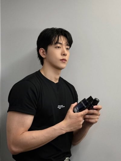 '32세' 남주혁, 소년미 벗고 완전한 남성미…팔 근육부터 압도적 존재감