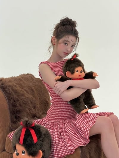 '137억 건물주' 장원영, 대체 누가 인형이야…깜찍한 비주얼 자랑에 '아찔'
