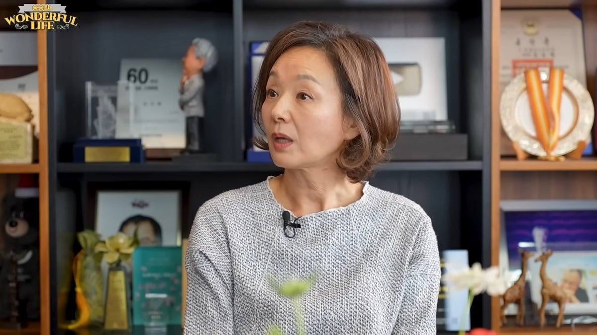 배우 배종옥이 노희경 작가와의 일화를 이야기하고 있다 / 사진 = 유튜브 채널 '송승환의 원더풀 라이프' 