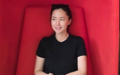 '42세 쌍둥이맘' 공현주, 나이를 거꾸로 먹네…주름 하나 없는 물광 피부