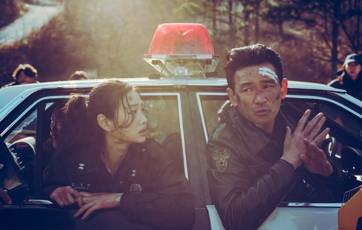 '호프'의 비하인드 스틸이 공개됐다. / 사진제공=플러스엠 엔터테인먼트, 포지드필름스